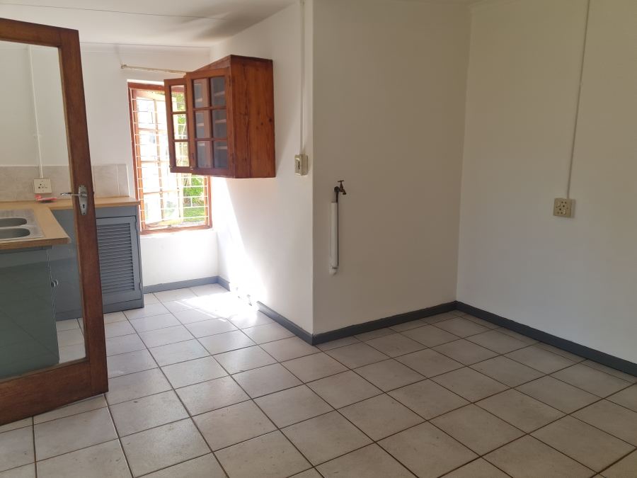 To Let 1 Bedroom Property for Rent in Humansdorp Eastern Cape